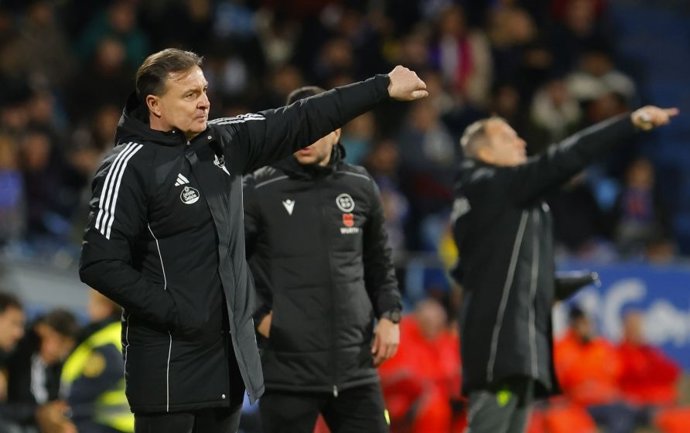 Parralo y David Navarro, cuatro partidos de sanción por su pelea en La Romareda