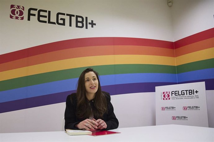 Entrevista a la presidenta de la FELGTBI+, Paula Iglesias, en Federación Estatal de Lesbianas, Gais, Trans, Bisexuales, Intersexuales y más, a 10 de diciembre del 2024, en Madrid.