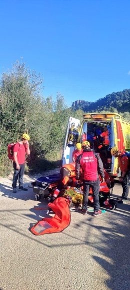 Bomberos de Mallorca participan en un rescate de montaña