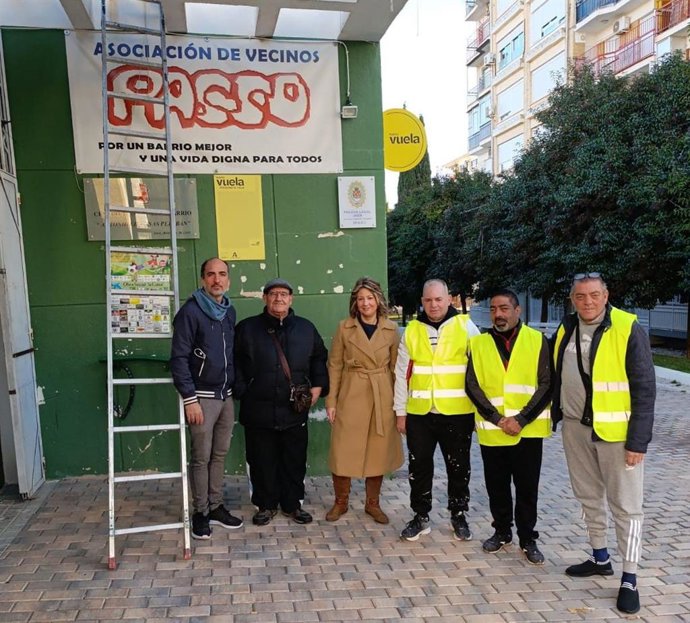 Imagen del plan de pintura en centros de barrio de Jaén.