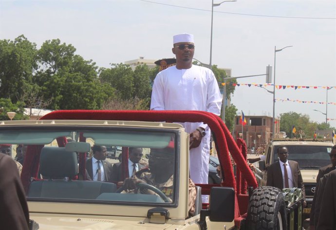 Archivo - N'DJAMENA, Aug. 12, 2024  -- Chadian President Mahamat Idriss Deby Itno attends a military parade in celebration of the 64th anniversary of the Independence Day in N'Djamena, the capital of Chad, Aug. 11, 2024. Chad commemorated on Sunday the 64