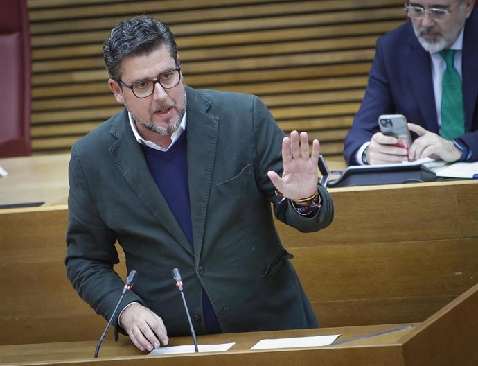 Archivo - El diputado del PPCV Javier Gutiérrez.