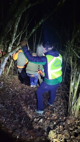 Momento de la recuperación de uno de los fallecidos