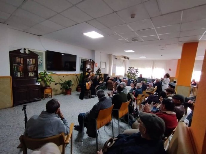 Centro residencial de personas mayores en Navidad