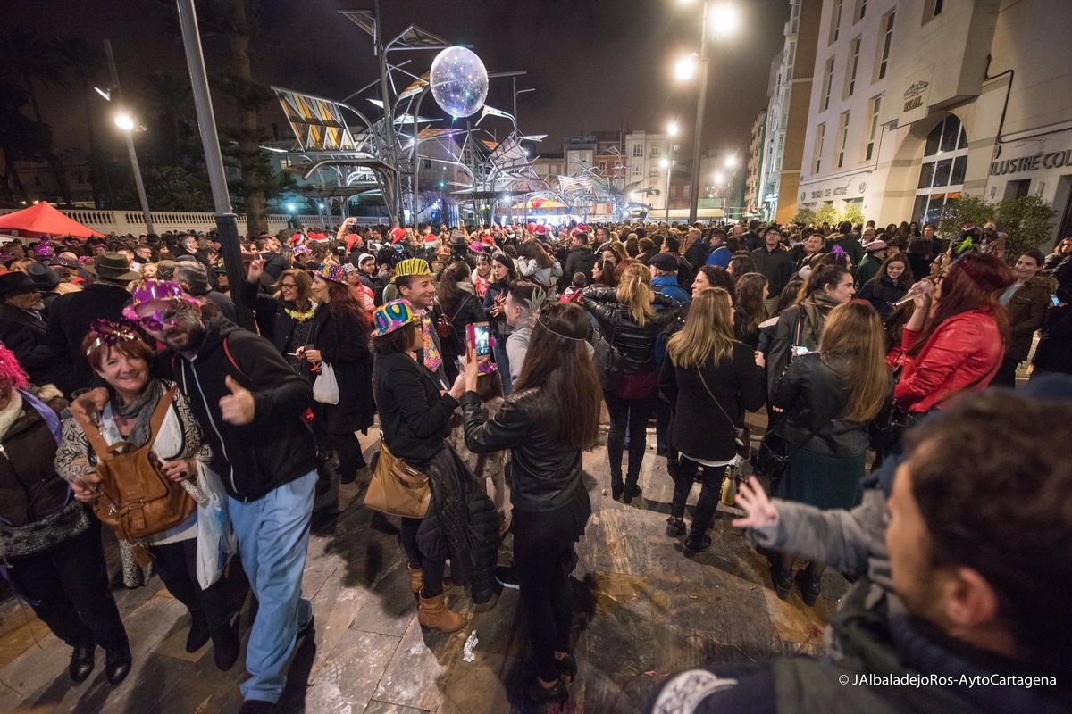 Los hosteleros esperan una  magnífica  jornada de Nochevieja como colofón de un diciembre  espectacular  para el sector