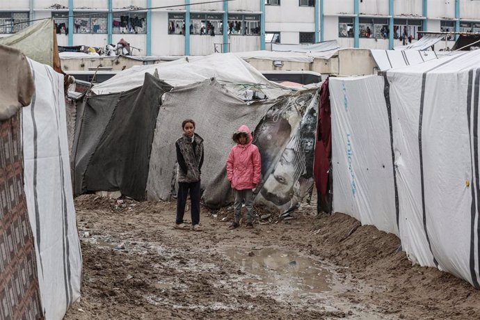 Archivo - Campo de desplazados palestinos en Deir al Balá, en el centro de la Franja de Gaza.