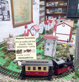 Maqueta ferroviaria diseñada por los 40 años sin el tren Guadix-Baza-Almanzora-Lorca