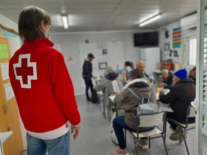 El CIBE de Cruz Roja en Alicante atiende a 223 personas y realiza 12.600 intervenciones en 2024.
