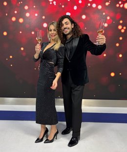 Silvia Lorente y Carlos Pérez presentadores del especial de Nochevieja de la7 de La Rioja