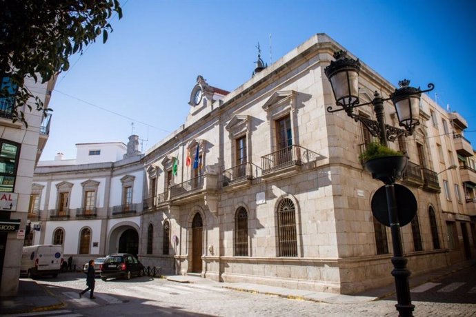 Archivo - Sede del Ayuntamiento de Pozoblanco, en la calle Cronista Sepúlveda.