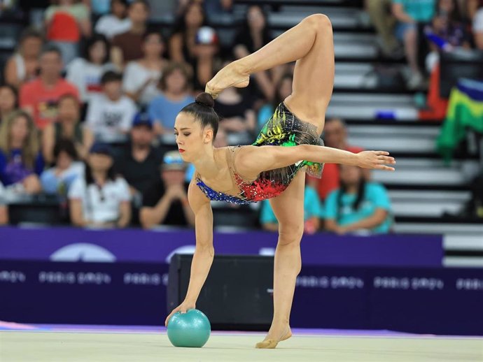 La gimnasta española Polina Berezina en los Juegos Olímpicos de Paris 2024