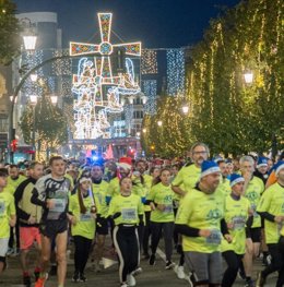 Corredores de la San Silvestre de Oviedo en la edición de 2023.