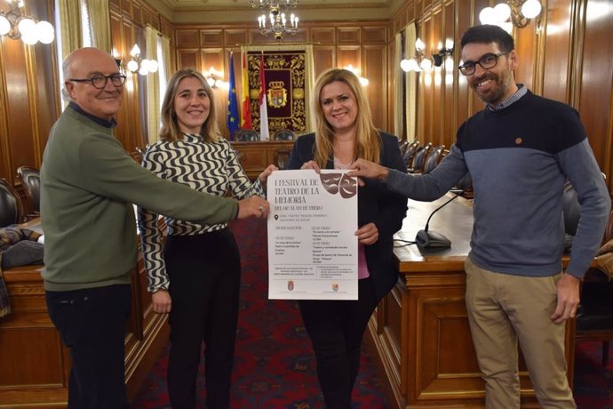 El Ayuntamiento de Valverde de Júcar, en colaboración con la Diputación de Cuenca, ha organizado el primer Festival de Teatro de la Memoria