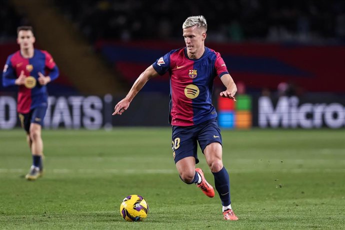 Dani Olmo durante un partido con el FC Barcelona
