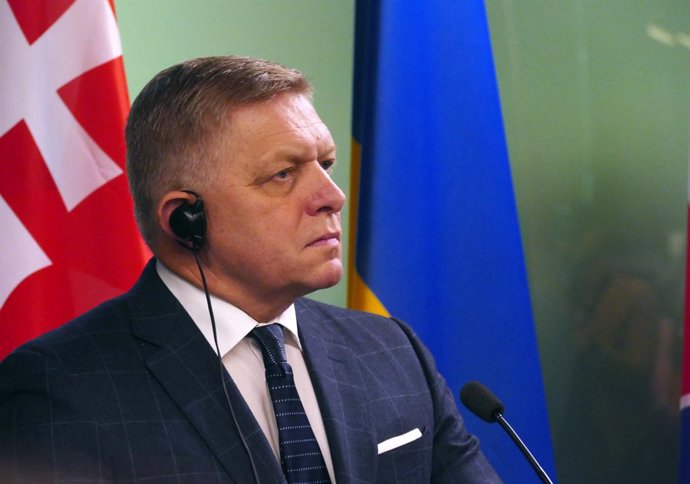 Archivo - October 7, 2024, Zakarpattia Region, Ukraine: ZAKARPATTIA REGION, UKRAINE - OCTOBER 7, 2024 - Prime Minister of Slovakia Robert Fico attends a news conference with Prime Minister of Ukraine Denys Shmyhal following joint intergovernmental consult