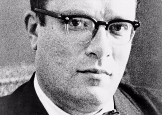 Archivo - Isaac Asimov en su juventud