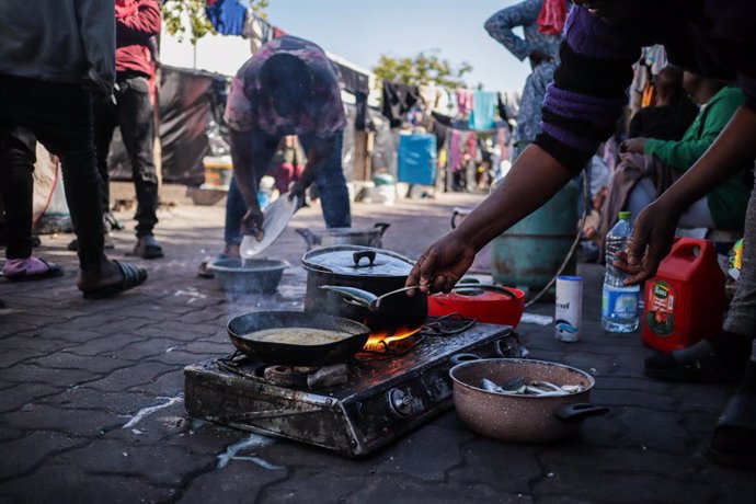 Archivo - Arxiu - Imatge d'arxiu d'un camp de migrants a Tunísia. 