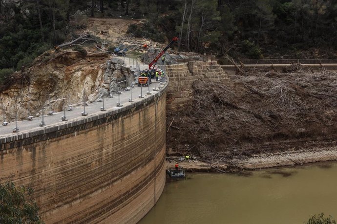 Vista de la presa de Buseo, a 11 de desembre del 2024, a Xera, València