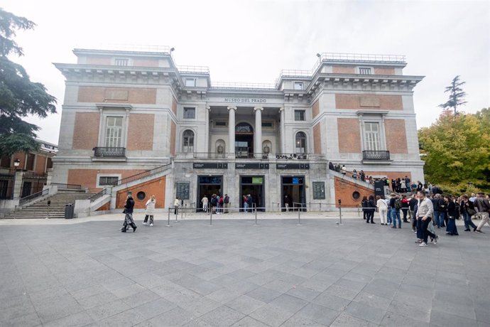 Archivo - Fachada del Museo Nacional del Prado, a 2 de noviembre de 2024, en Madrid (España). El Museo del Prado, oficialmente Museo Nacional del Prado, fue inaugurado en 1819. Contiene más de 35.000 objetos, entre pinturas, dibujos, estampas, matrices de