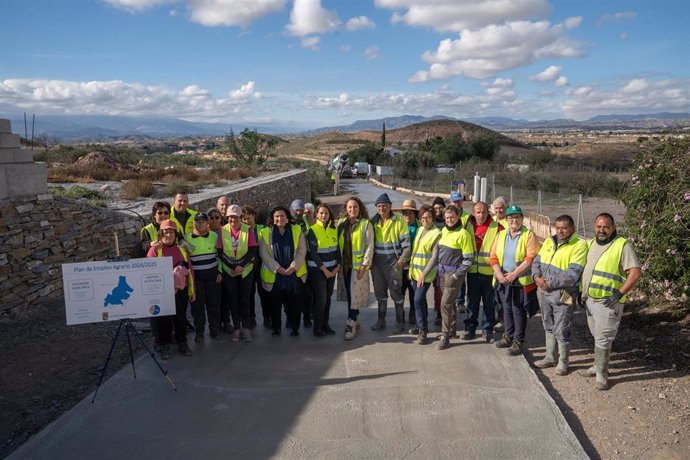 La Diputación de Almería inicia actuaciones en el municipio de Albox (Almería) dentro del Plan de Fomento de Empleo Agrario (PFEA) 2024/2025.