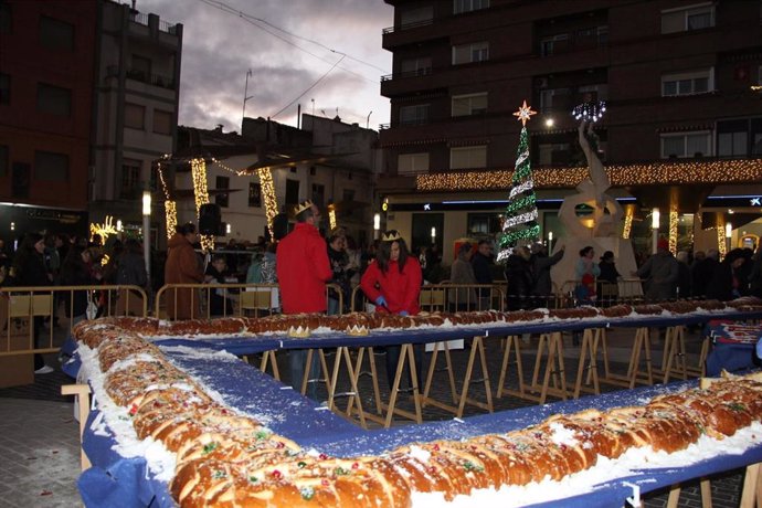 Imagen de archivo de un roscón gigante en Utiel