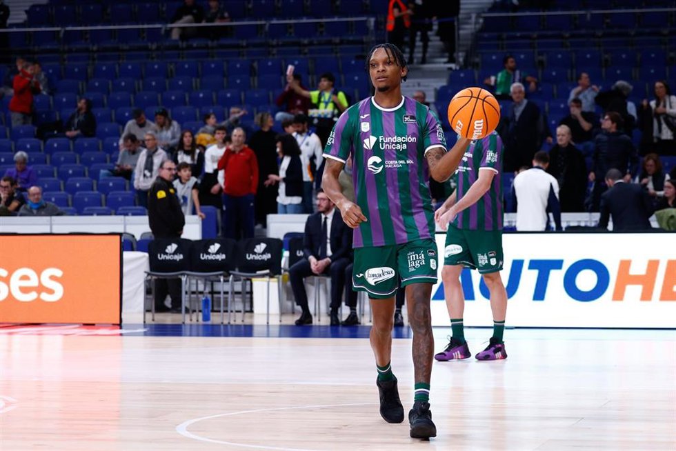 Tyson Carter of Unicaja warms up during the Spanish League, Liga ACB Endesa, basketball match played between Real Madrid and Unicaja at WiZink Center on December 8, 2024, in Madrid, Spain.