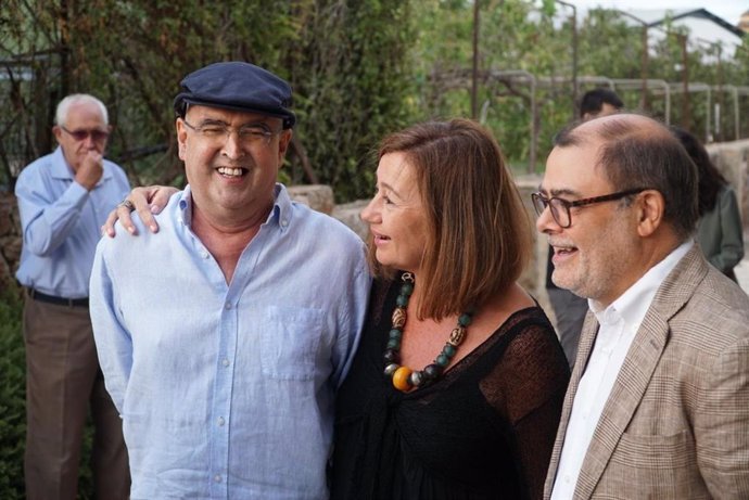 El expresidente del Govern Francesc Antich y la presidenta del Congreso, Francina Armengol, durante un acto del PSIB.