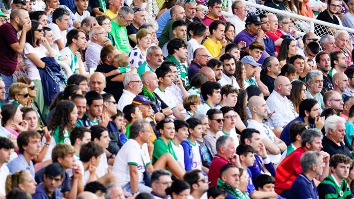 Archivo - Aficionados del Racing de Santander