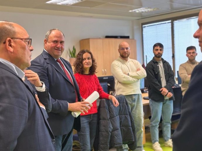 El consejero de Agricultura, Ganadería y Desarrollo Rural, Julián Martínez Lizán