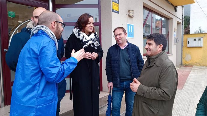 El delegado del Gobierno en Galicia, Pedro Blanco, visita el centro de acogida a personas migrantes en Burela