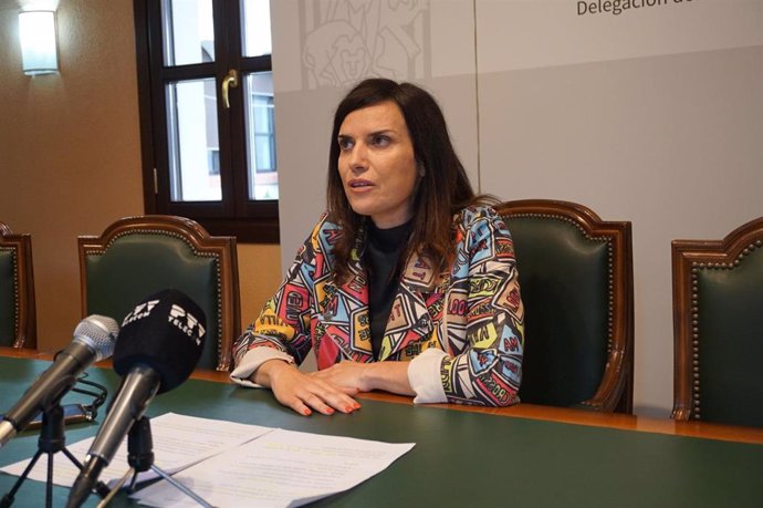 Archivo - La delegada territorial de Empleo, Empresa y Trabajo Autónomo de la Junta de Andalucía en Córdoba, María Dolores Gálvez, en una imagen de archivo.