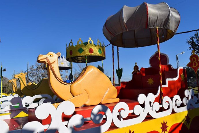 Archivo - Carrozas de la Cabalgata de Reyes Magos de Almodóvar del Río en una imagen de archivo.