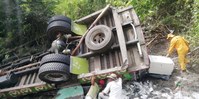 Archivo - Imagen de archivo de un accidente de autobus en colombia