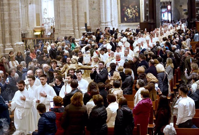 El arzobispo apela a la "renovación eclesial" y a una "nueva cultura que valore la vida" en el Año Jubilar