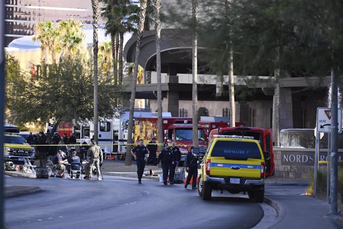 Imagen de archivo de explosión de una camioneta Tesla frente al hotel Trump International de Las Vegas 