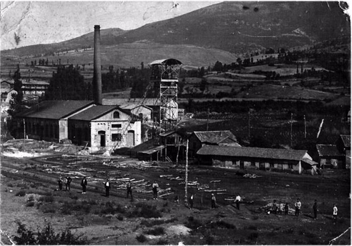 Archivo - Una de las fotografías de los archivos de las cuencas mineras de la Comunidad.