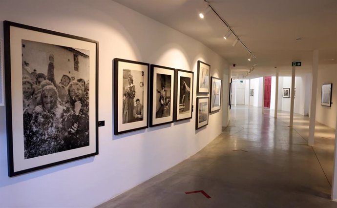 Archivo - Málaga.-Cristina García Rodero expone en La Malagueta 'España oculta', una muestra de fotos sobre folclore y tradiciones