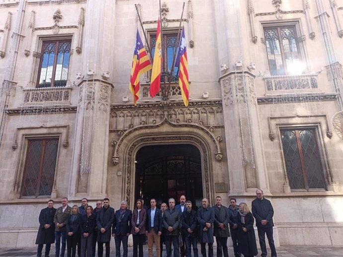 El Consell se suma al duelo por la muerte del expresidente del Govern Francesc Antich con un minuto de silencio