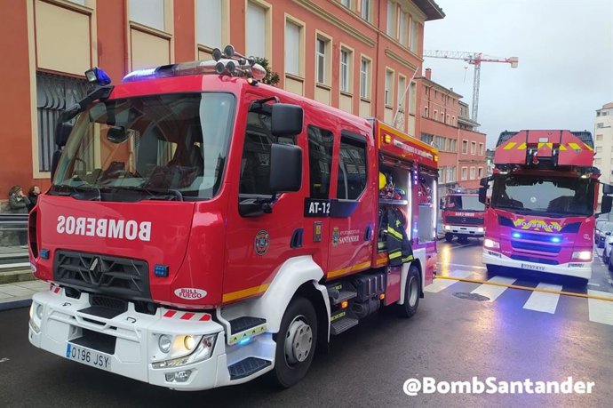 Camiones de bomberos de Santander.-ARCHIVO