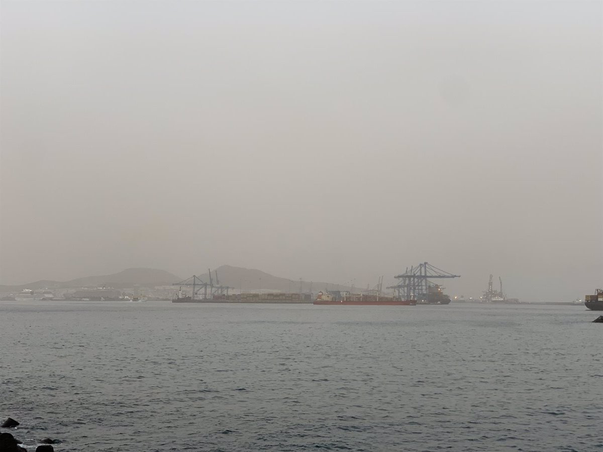 La calima remitirá en Canarias desde el domingo por el frente del Atlántico que llevará lluvias a Península y Baleares