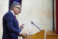 Gavira, tras el rescate de once migrantes en aguas del estrecho: "Vienen de mano de las mafias"