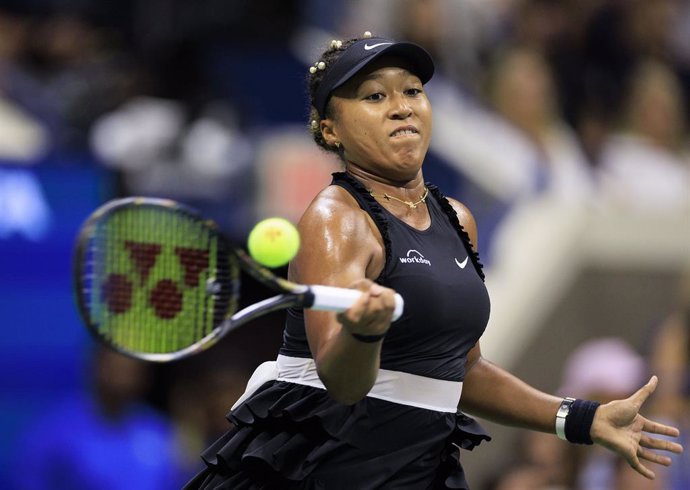 Archivo - 29 August 2024, US, New York: Japanese tennis player Naomi Osaka in action against Czech Republic's Karolina Muchova during their Women's Single second round tennis match on Day 4 of the US Open at USTA Billie Jean King National Tennis Center. P