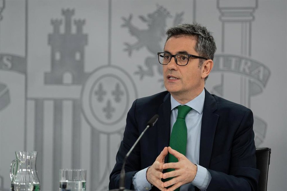 El ministro de la Presidencia, Justicia y Relaciones con las Cortes, Félix Bolaños, interviene en una rueda de prensa 