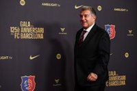 La oposición del Barça se une para pedir la dimisión de Laporta