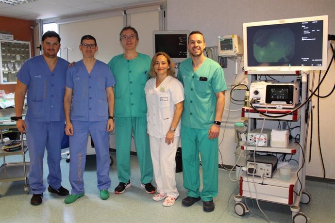 Profesionales de la unidad de Hepatología del Hospital Mancha Centro de Alcázar de San Juan.