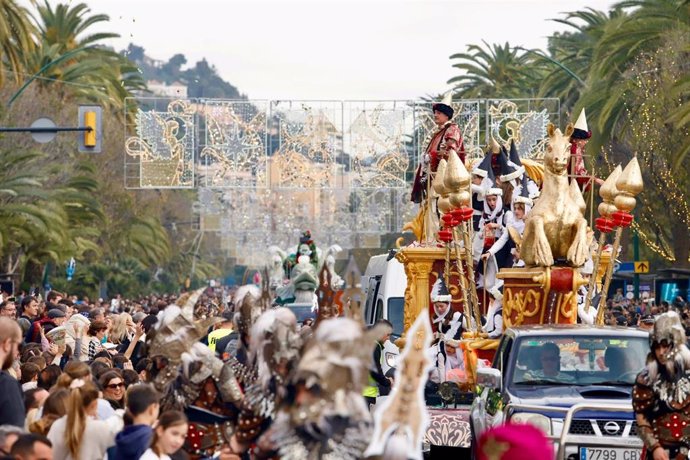 Carroza durante la Cabalgata este domingo en Málaga capital.