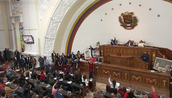 Política