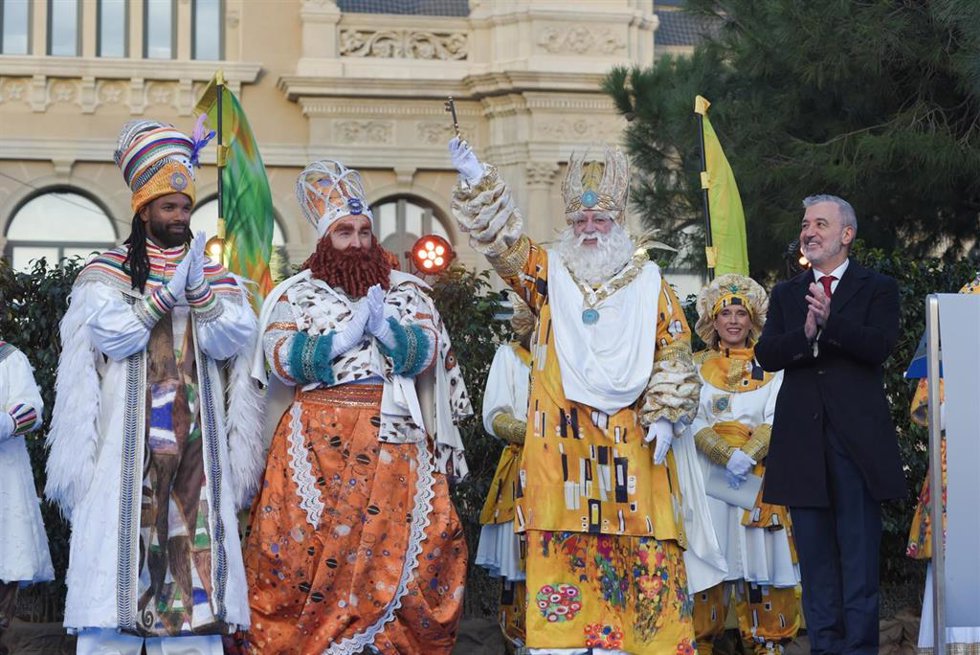 Los Reyes Magos recibidos por Collboni