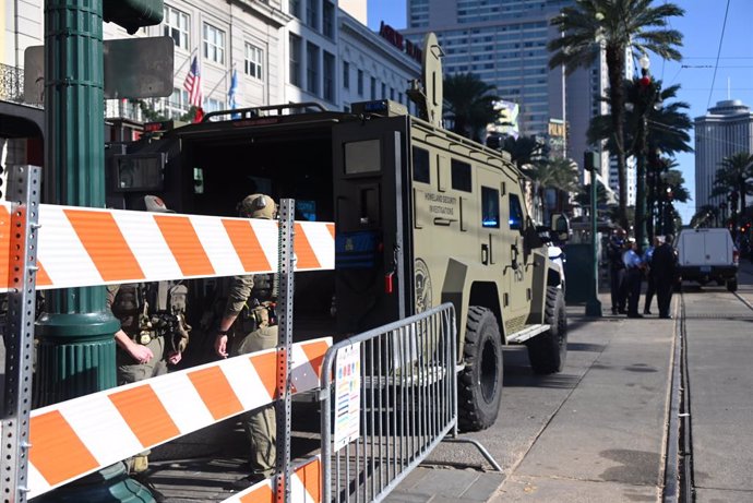 January 2, 2025, New Orleans, Louisiana, Deer: (new) police, hsi, atf and fbi agents are maintaining a high security presence as bourbon street, canal street and the french quarter re-opens following the new year's day truck ramming terrorist attack in ne