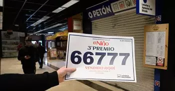 El tercer premio del sorteo de 'El Niño', el 66777, cae muy repartido en Galicia, entre A Coruña, Pontevedra y Lugo